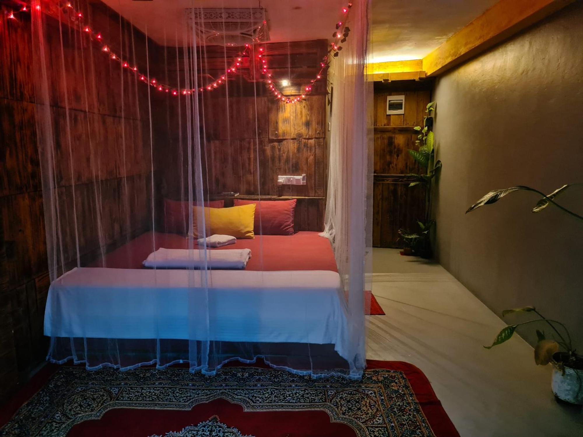 La Pinchi " Pinchi'S Bed " Hotel Gampola Luaran gambar